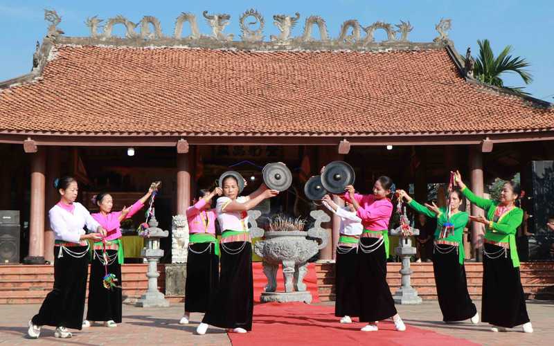 Nét đẹp đón Tết cổ truyền của người Mường Phú Thọ