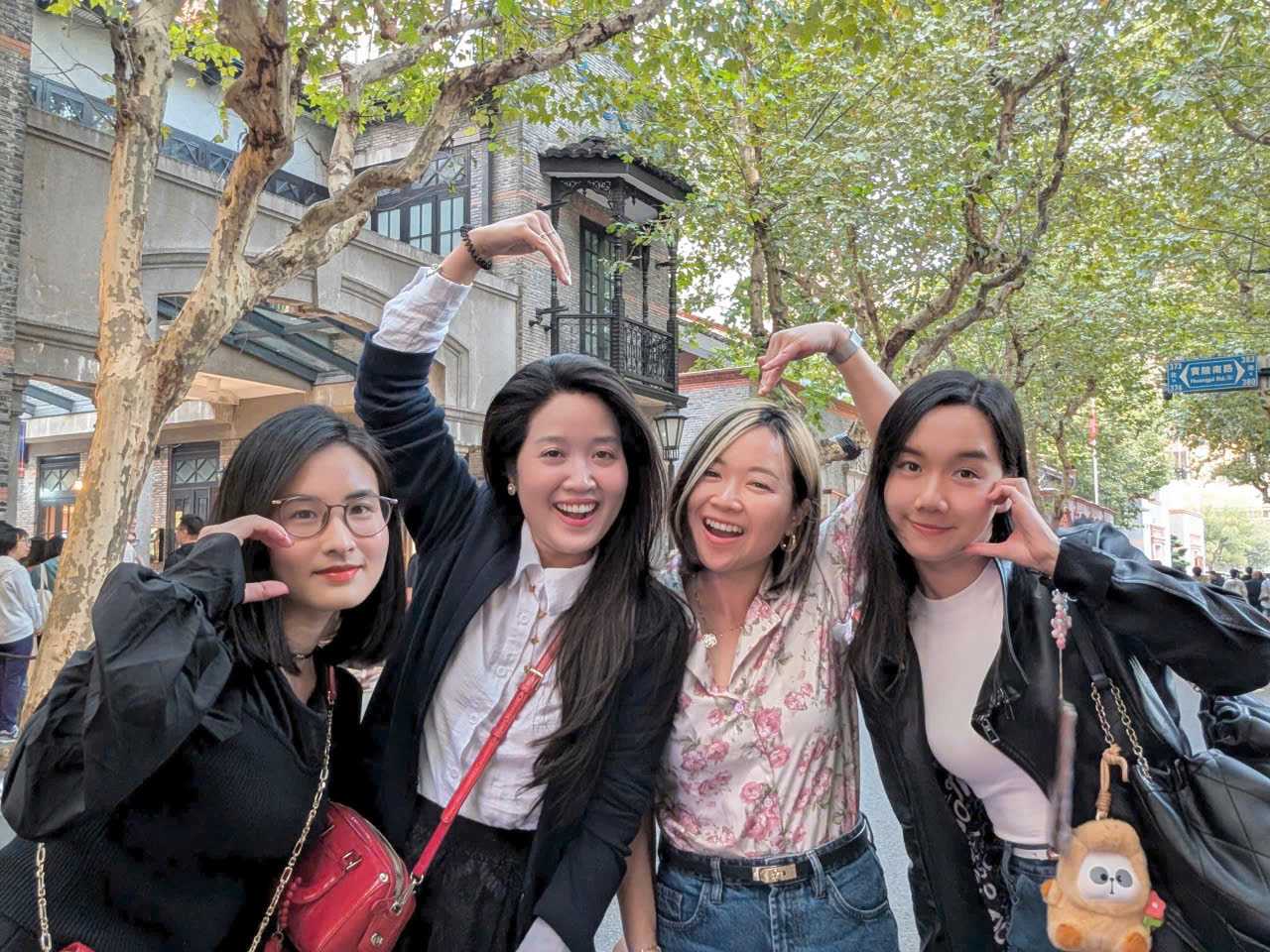 Làm thế nào để kết bạn khi trưởng thành?