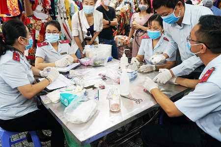 Bộ Y tế cảnh báo khẩn về lô sữa nhiễm độc tố có thể gây hại cho trẻ