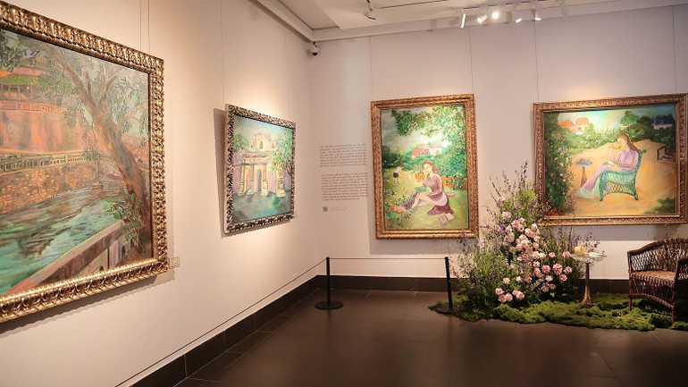 Giấc mơ di sản trong “Mộng giữa chiều hoa” của họa sĩ Lê Trang