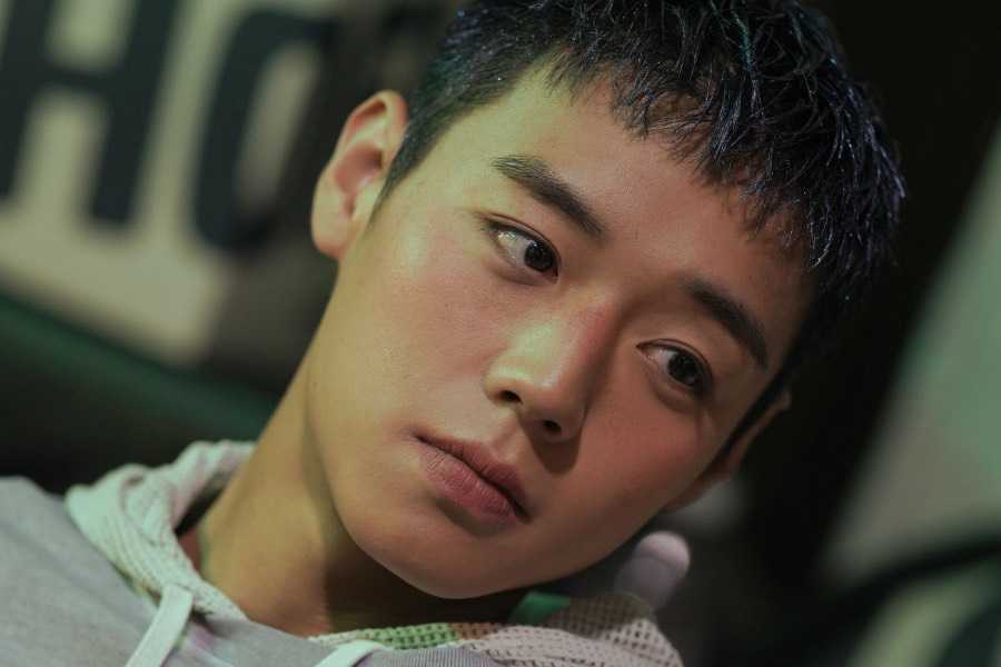 “Tiên tử nháy mắt” gây phấn khích với hình tượng võ sĩ quyền anh