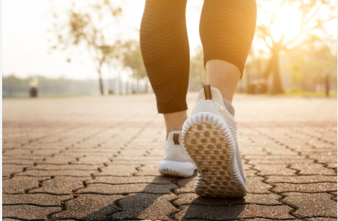 Điều gì xảy ra với cơ thể nếu chỉ đi bộ mà không tập luyện sức mạnh?