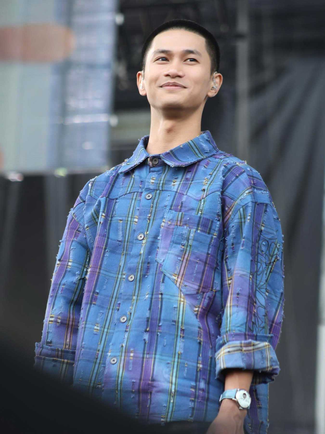 Nguyễn Hùng – Nghệ sĩ trẻ với những giai điệu da diết giành nhiều giải thưởng tại Làn Sóng Xanh