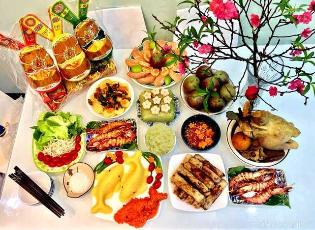 Vì sao chỉ cá chép được chọn là linh vật cúng ông Công ông Táo?