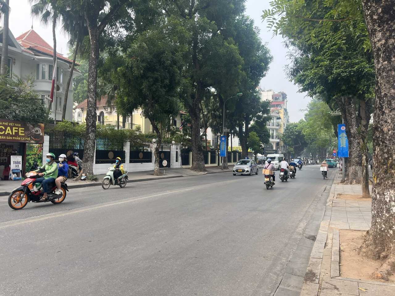 Miền Bắc tăng nhiệt mạnh, trưa chiều hửng nắng trước đợt mưa rét mới