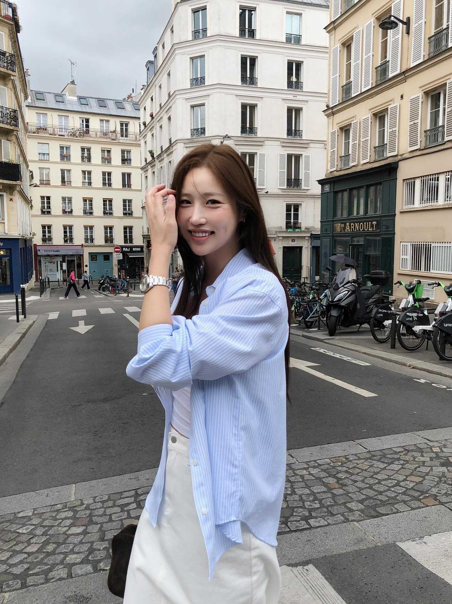 Bí quyết chọn áo sơ mi: 4 kiểu vừa “hack tuổi” vừa chuẩn phong cách thanh lịch